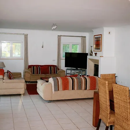 Beautiful 5 En-suite Bed With Private Pool 3* אלבופיירה