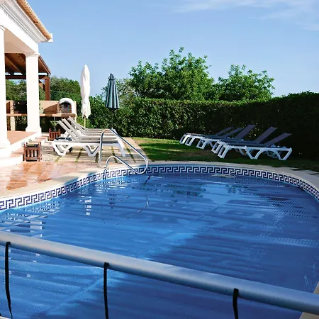 Beautiful 5 En-suite Bed With Private Pool Hotell 3*