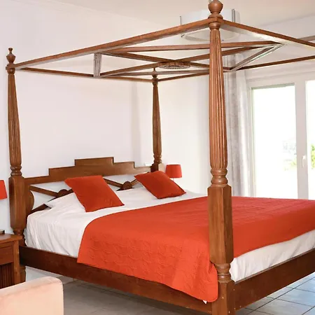 Hotel Beautiful 5 En-suite Bed With Private Pool