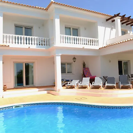 Beautiful 5 En-suite Bed With Private Pool Hotel